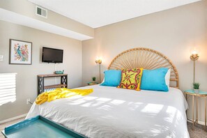 2 chambres, fer et planche à repasser, lit de bébé portatif, Wi-Fi