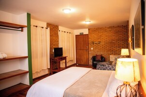 Wifi gratis, decoración personalizada y muebles diferentes