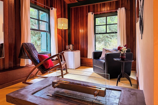 尊尚套房, 按摩浴缸, 花園景 | 暖氣