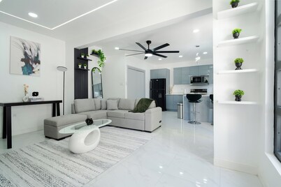 Affluence - Luxury 1Bedroom Apt in Montego Bay, Central with Rooftop Pool