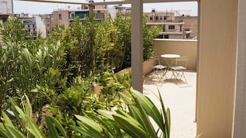 Apartamento conforto, 1 cama Queen e sofá-cama, cozinha, vista para a montanha | Vista do quarto