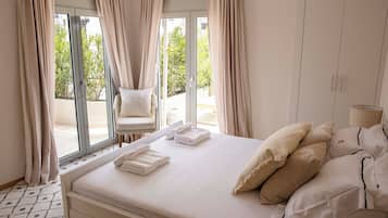 Appartement Confort, 1 grand lit et 1 canapé-lit, cuisine, vue montagne | Bureau, espace de travail pour ordinateur portable