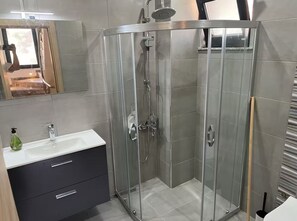 Villa Deluxe, vue mer | Salle de bain | Serviettes fournies