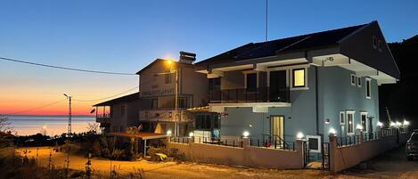 Bagian depan properti