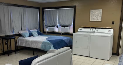 Stay with Cajun Charm & River Access