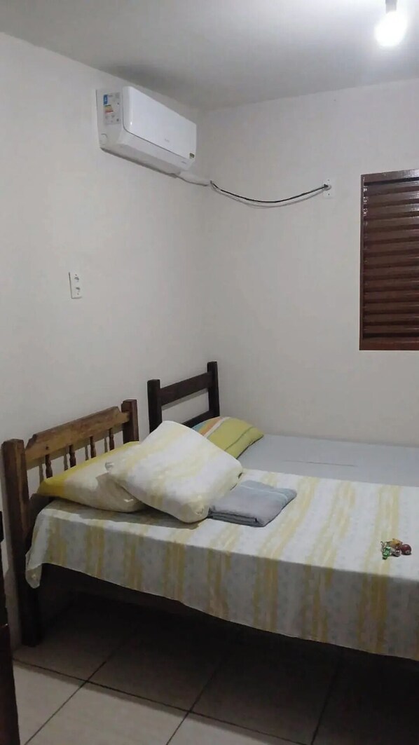 14 bedrooms, free WiFi