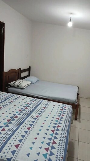 14 bedrooms, free WiFi