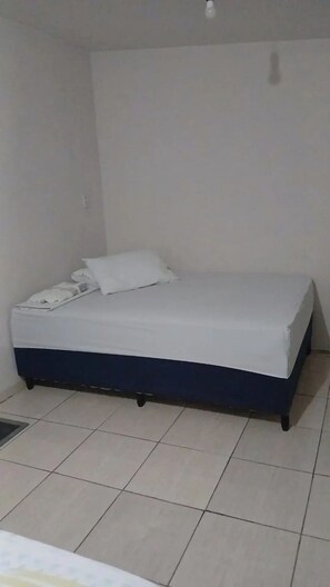 14 bedrooms, free WiFi