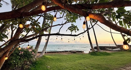 Oceanfront 2-Bedroom Retreat in Ewa Beach with AC, WiFi & Direct Beach Access