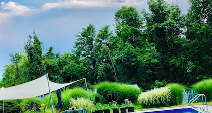 Private two room suite w bathroom in shared charming farmhouse in Kerhonkson
