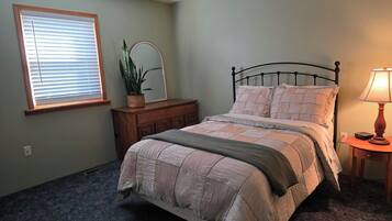 5 bedrooms, free WiFi, bed sheets