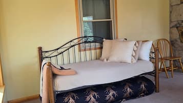 5 quartos, Wi-Fi de cortesia, roupa de cama