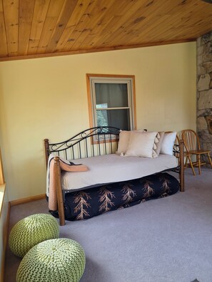 5 chambres, accĂšs au Wi-Fi (inclus), literie fournie