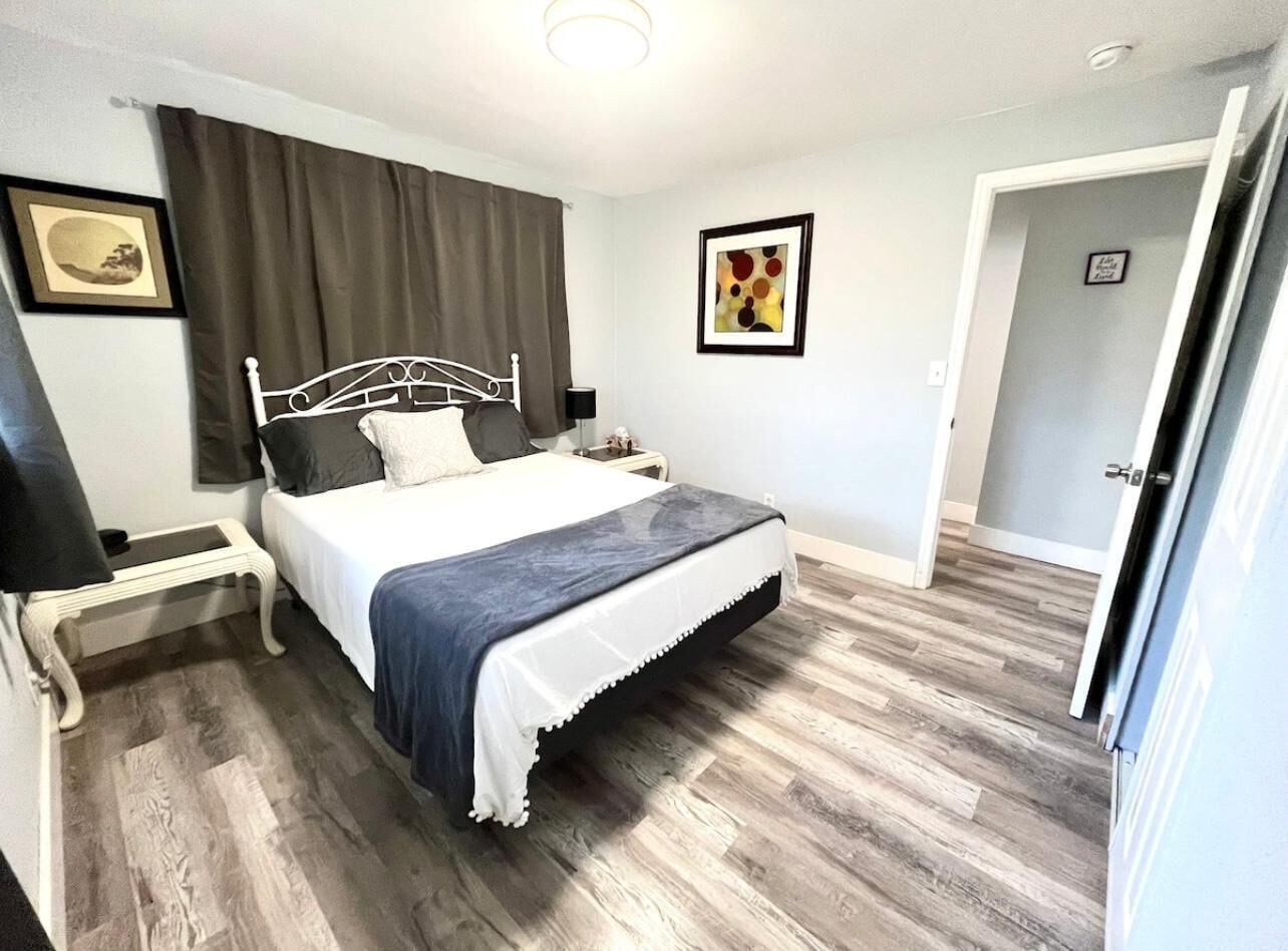 1 soverom, strykejern/-brett, wi-fi og sengetøy