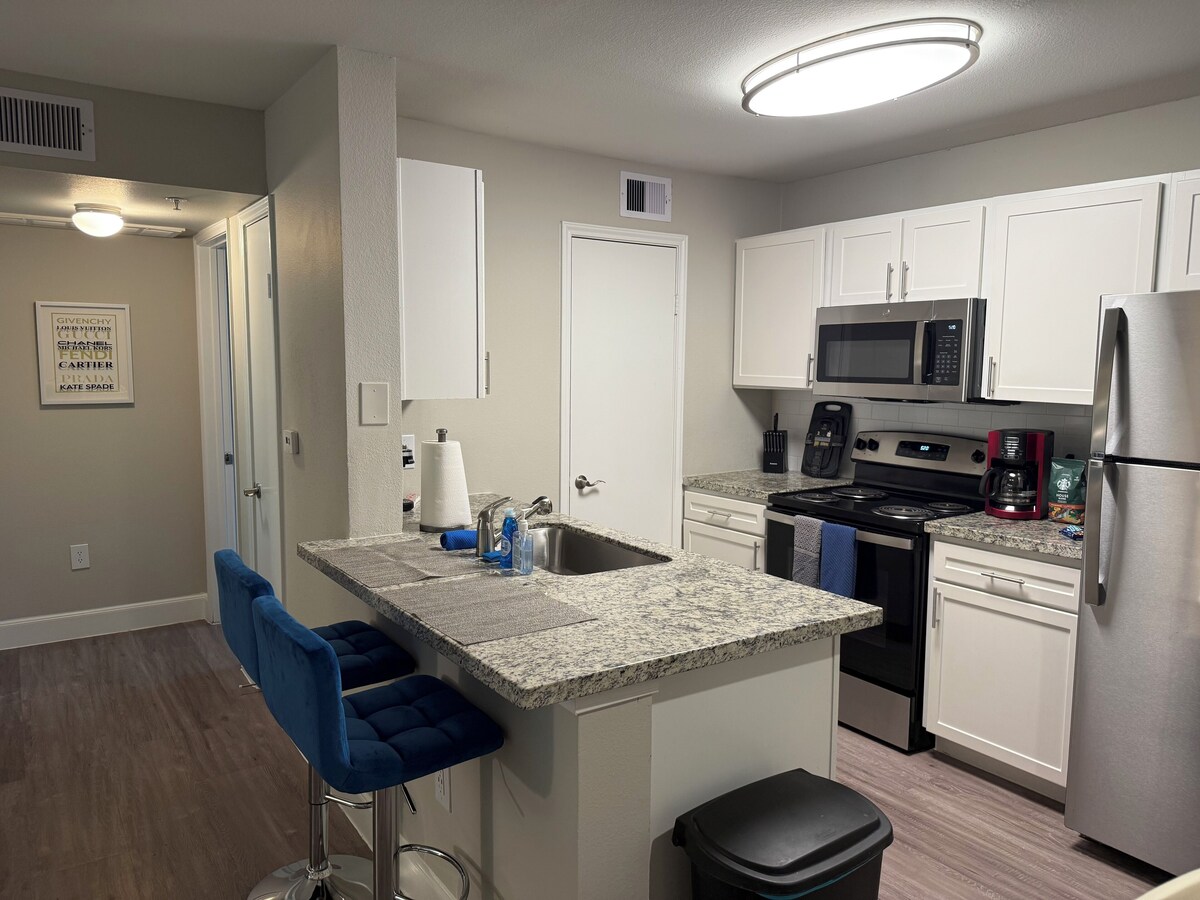 Photo 3 of Apartment near NRG With Free Parking & WiFi