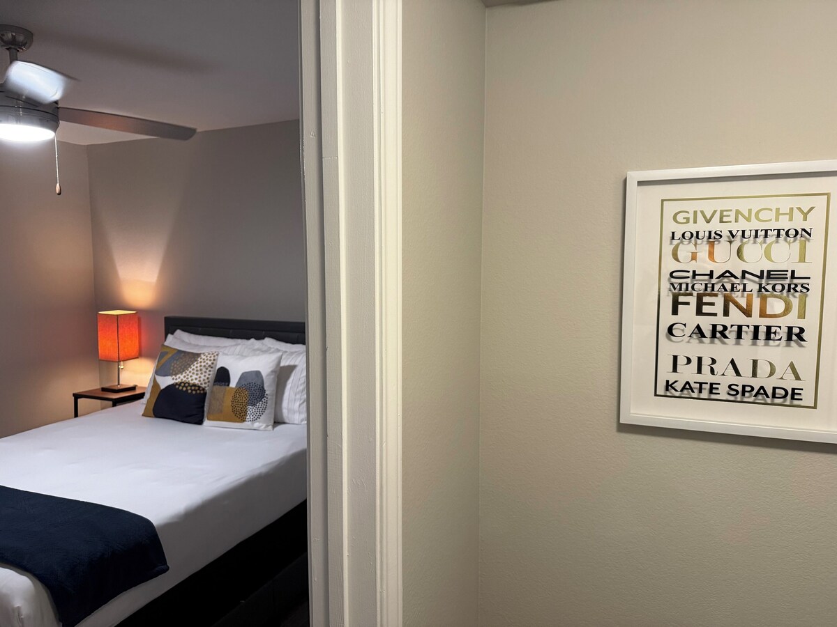 Photo 8 of Apartment near NRG With Free Parking & WiFi