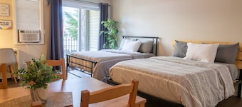 RiversTail Retreat | Pet-Friendly & Steps to The Lake