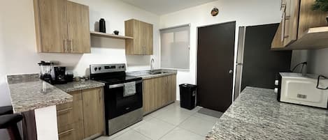 Microonde, forno, piano cottura