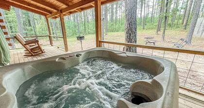 Luxury Retreat, Private Hot Tub, Romantic Getaway