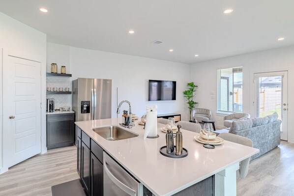 Microwave, oven, stovetop, dishwasher