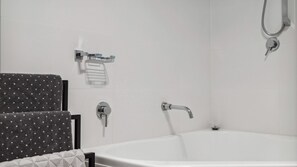 Towels - Stratton Summit 2, 5 bedroom townhouse in Jindabyne. (Jindabyne)