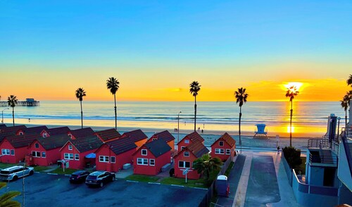 Oside Beach Cottage - Stay on the Sand in Oceanside, CA