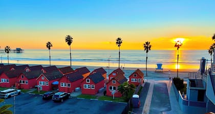 Oside Beach Cottage - Stay on the Sand in Oceanside, CA