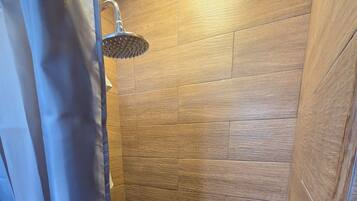 Handtücher, Toilettenpapier