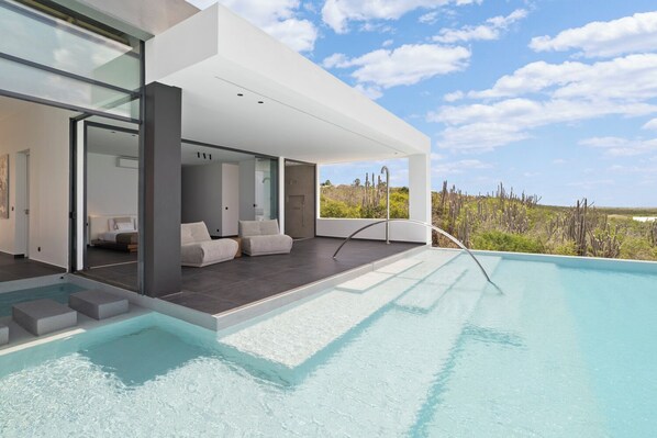 Pool - Kas di Sol Infinito, NEW! Luxury Ocean View Villa w/ Huge Private Pool, 3 Bedrooms & Dive Facilities (Kralendijk)