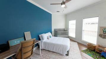 5 bedrooms, desk, iron/ironing board, free WiFi