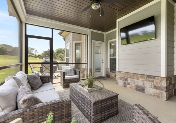 Terrace/patio - Lovin Lake Life-Pool, Twin Creeks Marina, & Dry Creek Beach (Winchester)