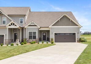 Exterior - Lovin Lake Life-Pool, Twin Creeks Marina, & Dry Creek Beach (Winchester)