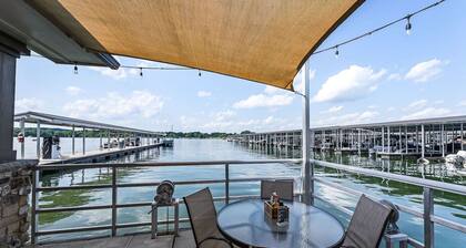 Lakin It Easy-Pool, Twin Creeks Marina, & Dry Creek Beach