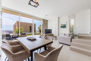 Nicht klassifiziertes Bild, 3 von 79, Schaltfläche