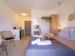 Double or Twin Room, Mountain View | In-room safe, soundproofing, iron/ironing board, free WiFi - Cezaria Naxos Hotel (Naxos)