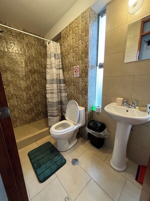 Hair dryer, towels, soap, toilet paper - Llamas House ll 5 min from the Historic Center of Cusco! (Cusco)