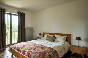 6 soverom, strykejern/-brett, wi-fi og sengetøy