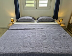 3 dormitorios, tabla de planchar con plancha, wifi gratis y ropa de cama