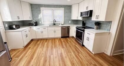 Charming Central Home-3bd/1bath