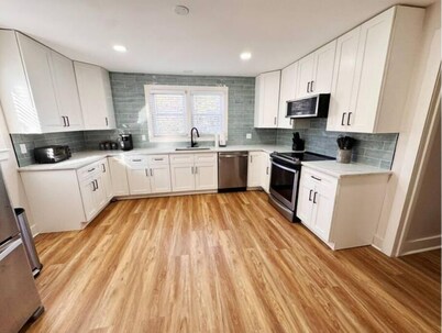 Charming Central Home-3bd/1bath