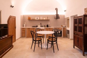 Imagen sin descripción, 2 de 37, botón