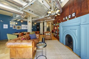 Apartment | Internet - Modern-style Student Studio in London (London)