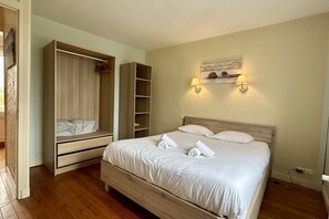 4 bedrooms