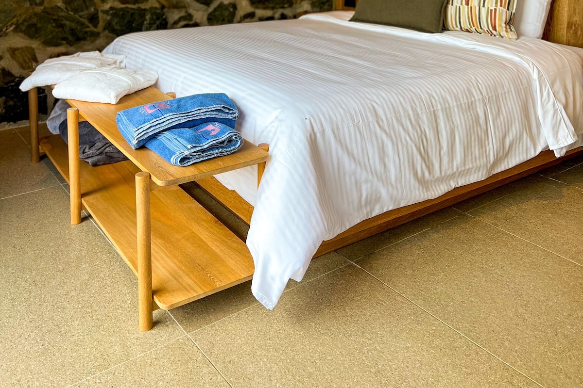 Literie de qualité supérieure, minibar, Wi-Fi gratuit, draps fournis