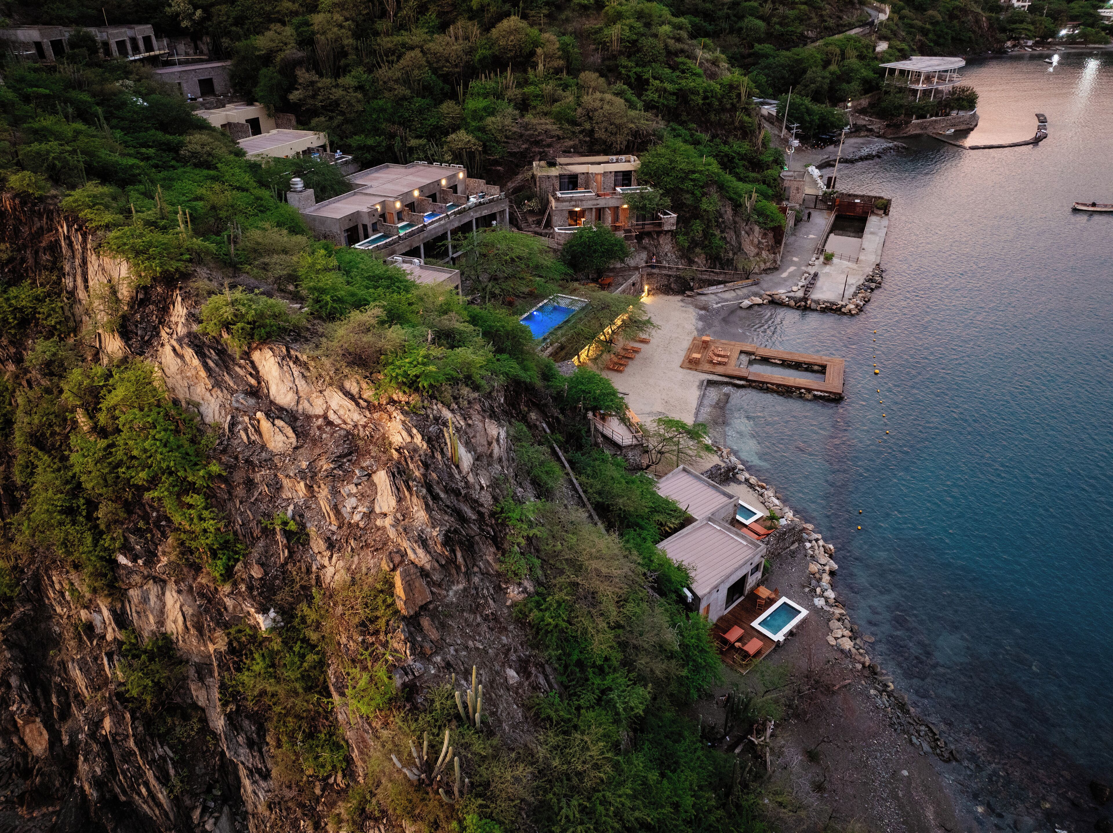 Photo - Perla Roca Hotel Boutique - Beach Front