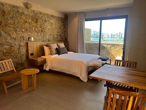 Quarto casal luxo, sacada, vista para o mar | 1 quarto, roupas de cama premium, frigobar, cofres nos quartos