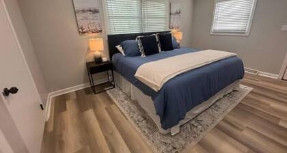 Spacious 3bd/1b home - .9 miles to Casino