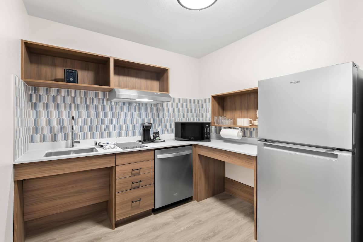 Suite, 2 Queen Beds, Accessible, Non Smoking | Desk, laptop workspace, free WiFi, bed sheets