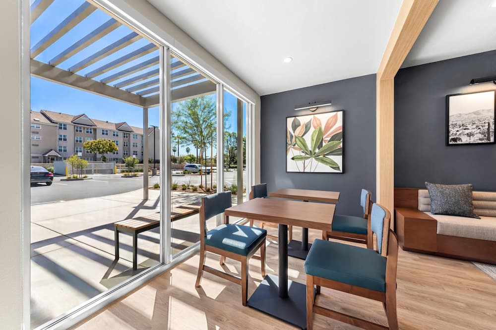 Everhome Suites San Bernardino - Loma Linda