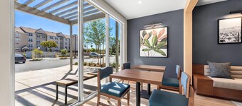 Everhome Suites San Bernardino - Loma Linda